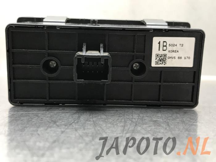 Schalter (sonstige) van een Mazda 6 SportBreak (GJ/GH/GL) 2.2 SkyActiv-D 150 16V 2015