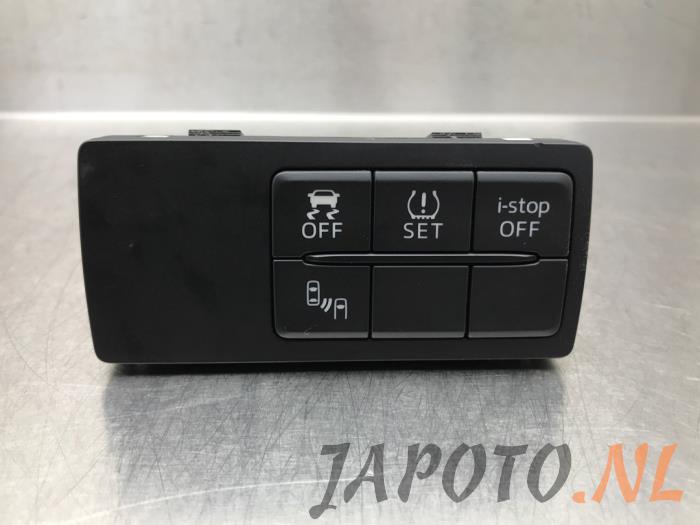 Schalter (sonstige) van een Mazda 6 SportBreak (GJ/GH/GL) 2.2 SkyActiv-D 150 16V 2015