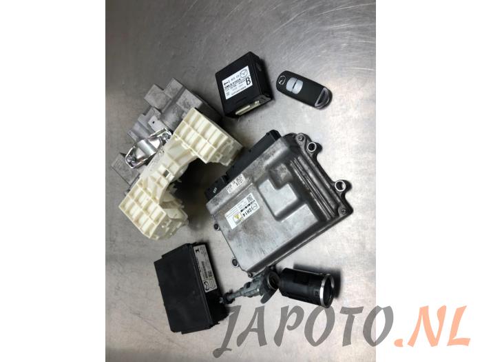 Used Ignition lock + computer Mazda 6 SportBreak (GJ/GH/GL) 2.2 SkyActiv-D 150 16V Price € 262,49 Margin scheme offered by Japoto Parts B.V.