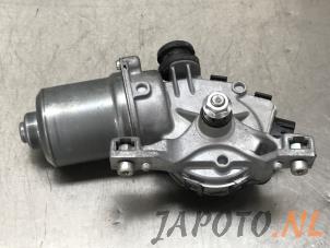 Gebrauchte Scheibenwischermotor vorne Mazda 6 SportBreak (GJ/GH/GL) 2.2 SkyActiv-D 150 16V Preis € 74,99 Margenregelung angeboten von Japoto Parts B.V.