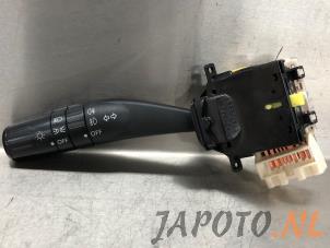 Usagé Commutateur lumière Subaru Impreza III (GH/GR) 2.0D AWD Prix € 34,95 Règlement à la marge proposé par Japoto Parts B.V.