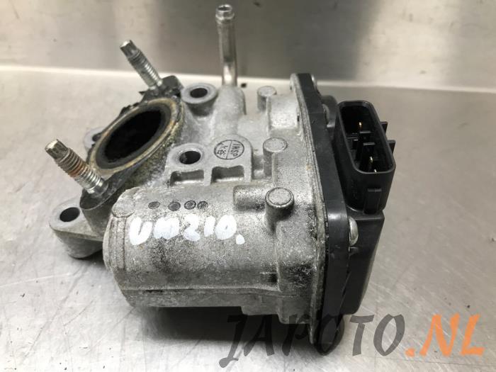 Usagé Boitier papillon Subaru Impreza III (GH/GR) 2.0D AWD Prix € 52,45 Règlement à la marge proposé par Japoto Parts B.V.