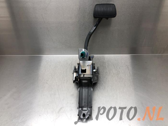 Brake pedal from a Kia Sportage (NQ5) 1.6 T-GDi Hybrid 16V AWD 2023