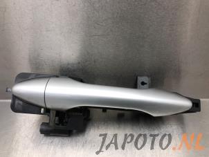 Used Front door handle 4-door, right Hyundai iX35 (LM) 2.0 16V Price € 39,95 Margin scheme offered by Japoto Parts B.V.