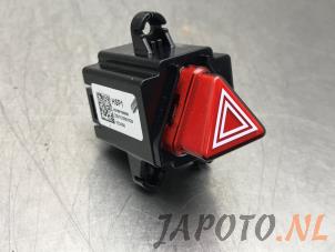 Used Panic lighting switch Kia Sportage (NQ5) 1.6 T-GDi Hybrid 16V AWD Price € 24,95 Margin scheme offered by Japoto Parts B.V.