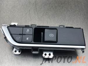 Używane Przelacznik (rózne) Kia Sportage (NQ5) 1.6 T-GDi Hybrid 16V AWD Cena € 124,95 Procedura marży oferowane przez Japoto Parts B.V.