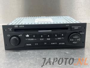 Used Radio CD player Mitsubishi Grandis (NA) 2.4 16V MIVEC Price € 49,99 Margin scheme offered by Japoto Parts B.V.