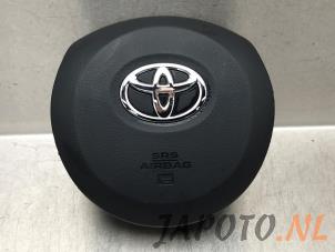 Used Left airbag (steering wheel) Toyota Yaris III (P13) 1.5 16V Hybrid Price € 199,00 Margin scheme offered by Japoto Parts B.V.