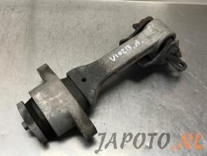 Used Gearbox mount Hyundai iX35 (LM) 2.0 16V Price € 34,95 Margin scheme offered by Japoto Parts B.V.