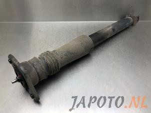 Used Rear shock absorber, left Hyundai iX35 (LM) 2.0 16V Price € 29,99 Margin scheme offered by Japoto Parts B.V.