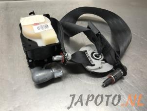Usagé Ceinture de sécurité avant droite Hyundai iX35 (LM) 2.0 16V Prix € 149,95 Règlement à la marge proposé par Japoto Parts B.V.