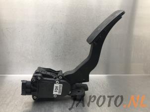 Used Accelerator pedal Kia Pro cee'd (EDB3) 1.4 CVVT 16V Price € 45,00 Margin scheme offered by Japoto Parts B.V.