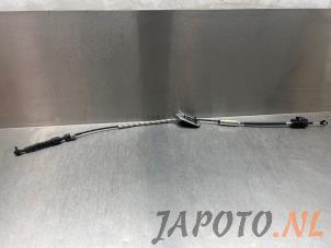 Usados Cable de cambio de caja de cambios Hyundai Elantra Precio € 60,44 IVA incluido ofrecido por Japoto Parts B.V.