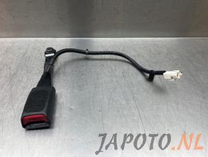 Usagé Insertion ceinture de sécurité avant droite Hyundai Elantra Prix € 30,19 Prix TTC proposé par Japoto Parts B.V.