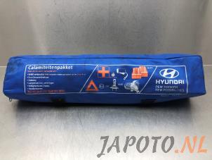 Usados Juego de primeros auxilios Hyundai iX20 (JC) 1.6i 16V Precio € 14,95 Norma de margen ofrecido por Japoto Parts B.V.