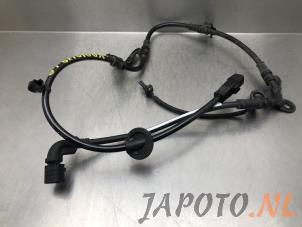 Usados Sensor ABS Kia Sportage (NQ5) 1.6 T-GDi Hybrid 16V AWD Precio € 49,95 Norma de margen ofrecido por Japoto Parts B.V.