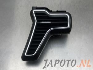 Gebrauchte Luftgitter Seite Kia Sportage (NQ5) 1.6 T-GDi Hybrid 16V AWD Preis € 29,95 Margenregelung angeboten von Japoto Parts B.V.
