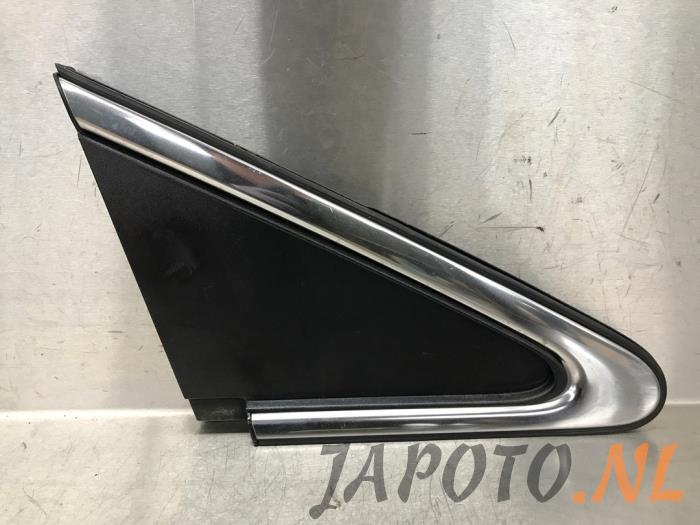 Mirror housing, right from a Toyota Avensis Wagon (T27) 1.8 16V VVT-i 2010