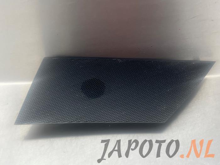 Begagnade Diskanthögtalare Toyota Avensis Wagon (T27) 1.8 16V VVT-i Pris € 26,20 Marginaltabell erbjuds av Japoto Parts B.V.