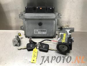 Używane Stacyjka + sterownik Nissan Tiida (C11X) 1.6 16V Cena € 199,95 Procedura marży oferowane przez Japoto Parts B.V.