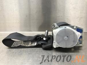 Gebrauchte Sicherheitsgurt Mitte hinten Nissan Tiida (C11X) 1.6 16V Preis € 49,95 Margenregelung angeboten von Japoto Parts B.V.
