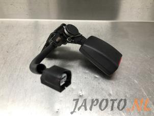 Used Rear seatbelt buckle, right Honda Civic (FK/FN) 1.4 i-Dsi Price € 14,99 Margin scheme offered by Japoto Parts B.V.