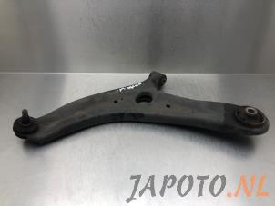 Used Front lower wishbone, left Kia Venga 1.6 CVVT 16V Price € 34,95 Margin scheme offered by Japoto Parts B.V.