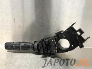 Używane Przelacznik swiatel Kia Pro cee'd (EDB3) 1.4 CVVT 16V Cena € 29,95 Procedura marży oferowane przez Japoto Parts B.V.