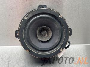 Used Speaker Hyundai Santa Fe I 2.0 16V 4x2 Price € 14,95 Margin scheme offered by Japoto Parts B.V.