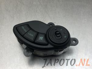 Used Mirror switch Hyundai Santa Fe I 2.0 16V 4x2 Price € 24,95 Margin scheme offered by Japoto Parts B.V.