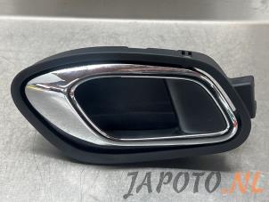 Used Front door handle 4-door, right Kia Cee'd Sportswagon (JDC5) 1.6 GDI 16V Price € 14,95 Margin scheme offered by Japoto Parts B.V.