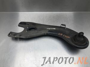 Used Rear upper wishbone, right Kia Cee'd Sportswagon (JDC5) 1.6 GDI 16V Price € 27,49 Margin scheme offered by Japoto Parts B.V.