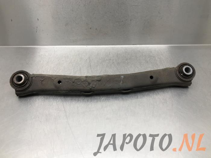 Rear lower wishbone, left from a Kia Cee'd Sportswagon (JDC5) 1.6 GDI 16V 2015