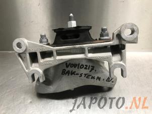 Used Gearbox mount Nissan NV 250 (WF) 1.5 dCi 115 Price € 24,95 Margin scheme offered by Japoto Parts B.V.