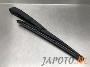 Used Rear wiper arm Hyundai i10 (B5) 1.0 12V Price € 19,95 Margin scheme offered by Japoto Parts B.V.