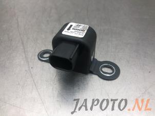 Used Airbag sensor Hyundai i30 Fastback (PDEBA/PEDBC) 2.0 N Turbo 16V Price € 49,95 Margin scheme offered by Japoto Parts B.V.