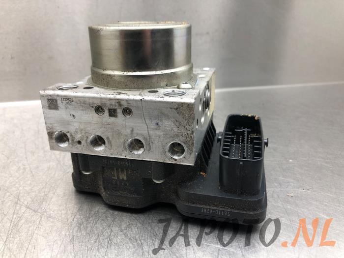 Usagé Bloc ABS Suzuki Ignis (MF) 1.2 Dual Jet 16V Prix € 157,45 Règlement à la marge proposé par Japoto Parts B.V.