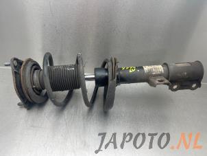 Used Front shock absorber rod, left Hyundai i30 Crosswagon (WWH) 1.4 CVVT 16V Price € 39,95 Margin scheme offered by Japoto Parts B.V.