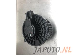 Usados Motor de ventilador de calefactor Mazda CX-5 (KE,GH) 2.2 SkyActiv-D 150 16V 2WD Precio € 74,95 Norma de margen ofrecido por Japoto Parts B.V.