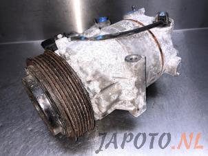 Używane Pompa klimatyzacji Hyundai Elantra Cena € 151,19 Z VAT oferowane przez Japoto Parts B.V.