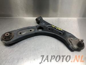 Used Front lower wishbone, right Hyundai Elantra Price € 42,29 Inclusive VAT offered by Japoto Parts B.V.