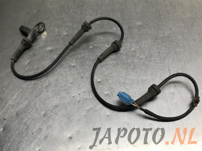 Begagnade ABS-sensor Nissan 350 Z (Z33) 3.5 V6 24V Pris € 26,25 Marginaltabell erbjuds av Japoto Parts B.V.