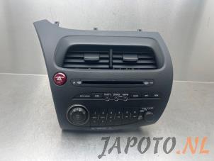Used Radio CD player Honda Civic (FK/FN) 1.8i Type S VTEC 16V Price € 99,95 Margin scheme offered by Japoto Parts B.V.
