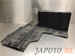 Gebrauchte Schutzblech Boden Kia Rio III (UB) 1.2 CVVT 16V Preis € 19,95 Margenregelung angeboten von Japoto Parts B.V.