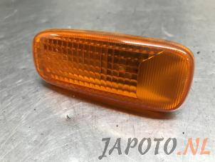 Used Front wing indicator, right Daihatsu Cuore (L251/271/276) 1.0 12V DVVT Price € 6,95 Margin scheme offered by Japoto Parts B.V.