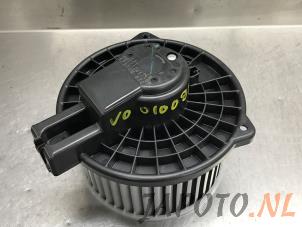 Usados Motor de ventilador de calefactor Mazda CX-5 (KE,GH) 2.2 Skyactiv D 175 16V 4WD Precio € 74,95 Norma de margen ofrecido por Japoto Parts B.V.