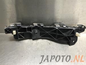 Used Front bumper bracket, left Hyundai iX35 (LM) 1.6 GDI 16V Price € 14,95 Margin scheme offered by Japoto Parts B.V.