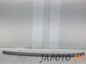 Used Roof rail, left Hyundai iX35 (LM) 1.6 GDI 16V Price € 49,95 Margin scheme offered by Japoto Parts B.V.