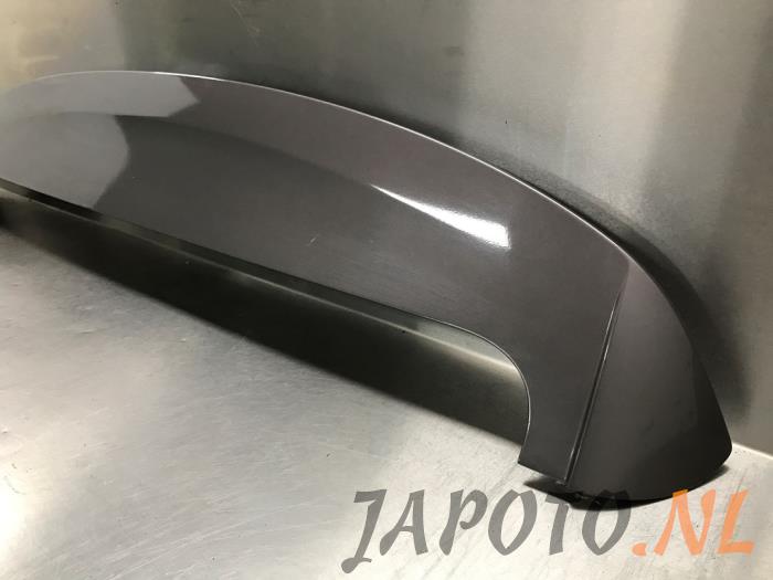 Roof spoiler from a Hyundai iX35 (LM) 1.6 GDI 16V 2014