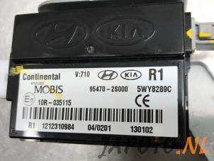 Used Keyless entry antenna Hyundai iX35 (LM) 1.6 GDI 16V Price € 34,95 Margin scheme offered by Japoto Parts B.V.